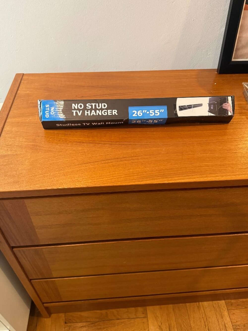 No Stud TV Mount